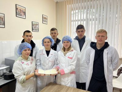 Ознайомлювальна практика є першою сходинкою у спеціальність.