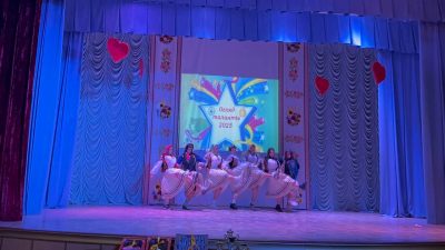 🌟 Феєрія талантів: перший курс запалив сцену Технологічно – промислового фахового коледжу Вінницького національного аграрного університету 🎤💃🎭